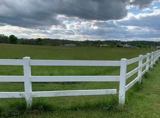 3165 Mitchell Weaver Rd, Scottsville, KY 42164