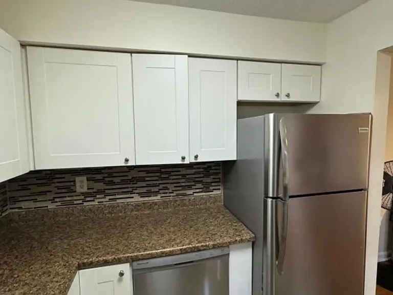 61 Deerberry Ln — Photo 8