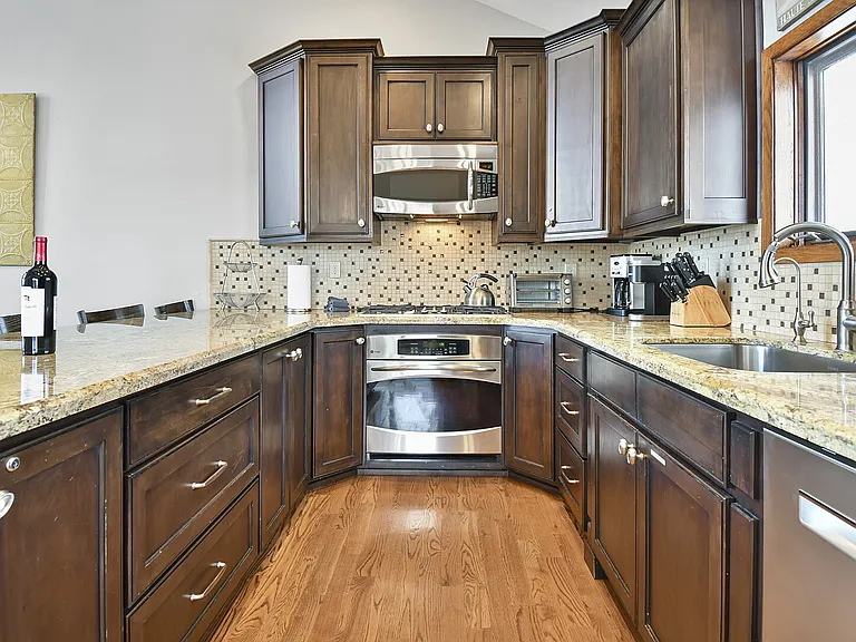 Deer Valley Dr S — Photo 15