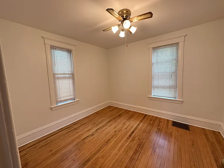 2707 Delaware St SE — Photo 15