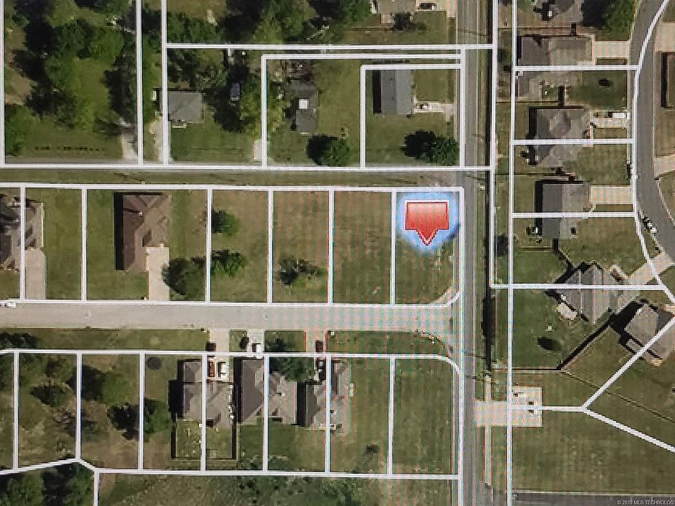 1st image of 1701 W Pine Pl