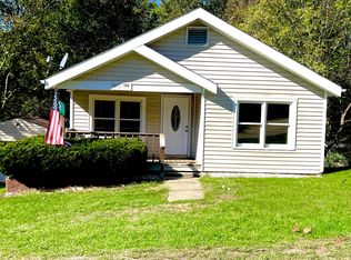 136 Jones St, Corning, OH 43730