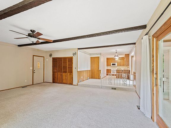 3rd image of 15563 S Ridgemont Ave SE