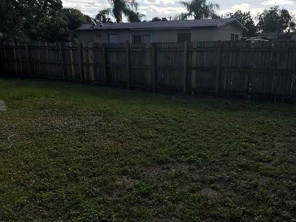 2nd image of 624 W Ocean Ave