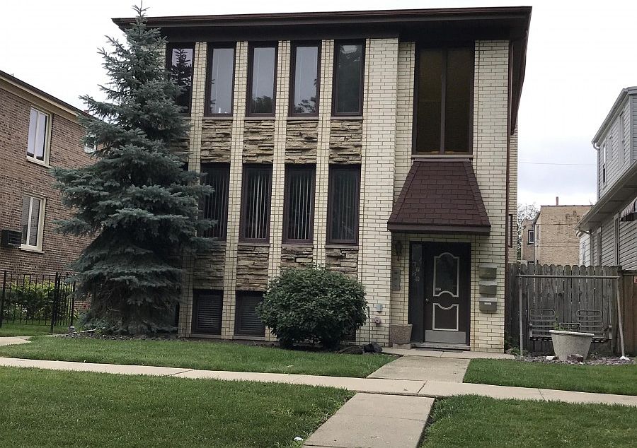1st image of 6729 N Oxford Ave