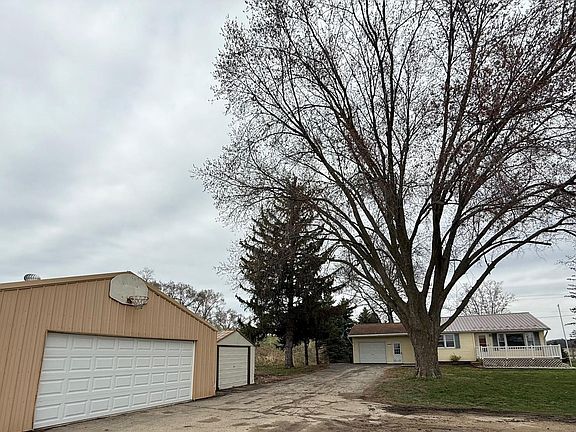 5th image of 2854 Williams Dr