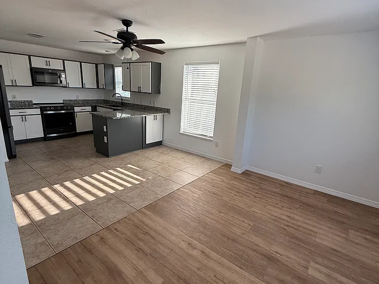 31468 Avenue D — Photo 6