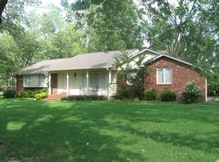 1801 Gatesborough Cir, Murray, KY 42071