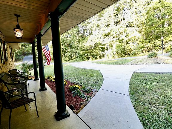 4th image of 1317 Smoky Mountain View Dr