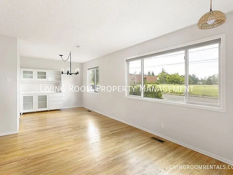 5030 NE 41st Ave — Photo 3