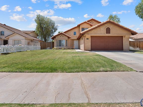 2nd image of 2429 Sandalwood Dr
