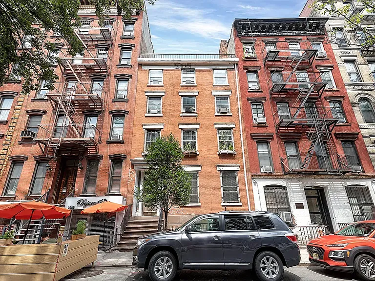 311 E 9th St #Penthouse 4 — Photo 8