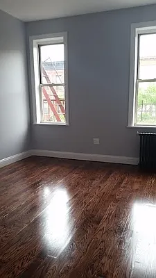 Rented by Lang Realty LLC | media 10