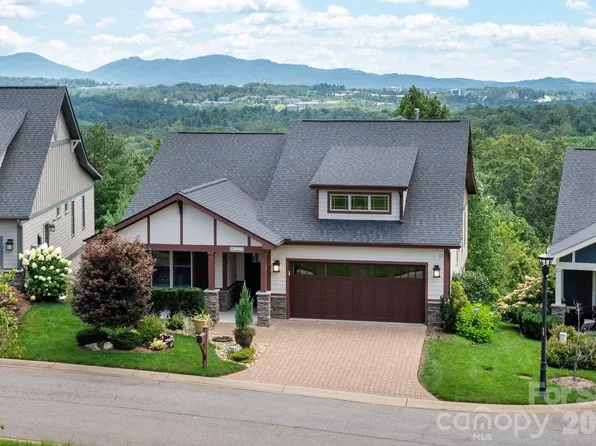 16 Britton Knoll Pass, Arden, NC 28704