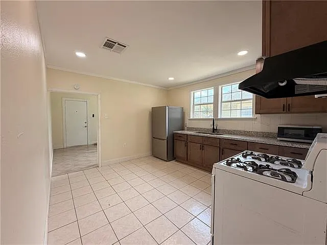 759 Oak Ave — Photo 8