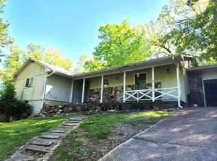 1 Suanee Dr, Cherokee Village, AR 72529