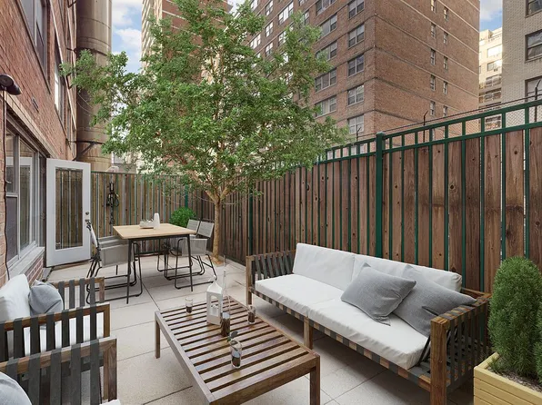 10 W 15th St APT 225, New York, NY 10011