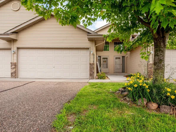 9226 Orchard Cir E, Monticello, MN 55362