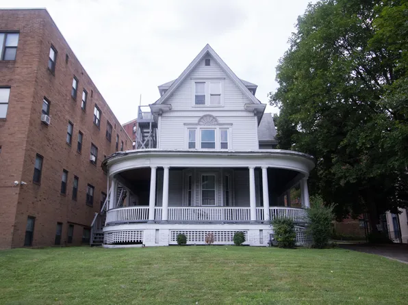 326 N Neville St #3, Pittsburgh, PA 15213