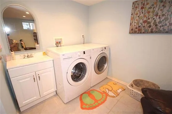 Sold by Bergen Basin Real Estate | media 33