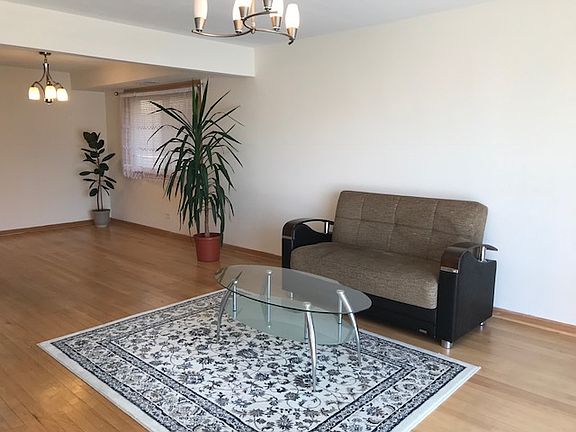 3rd image of 4545 N Milwaukee Ave #D-4