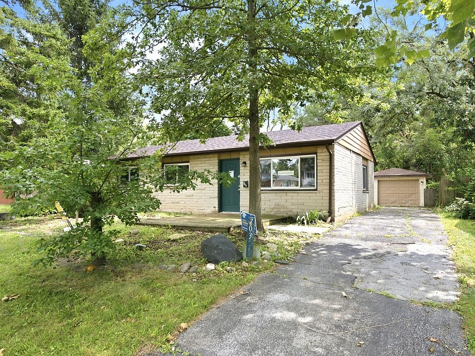 1st image of 703 Circle Dr