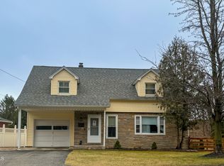 144 Friend St, Adams, MA 01220