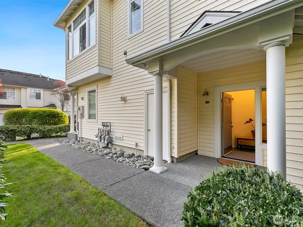 1855 Trossachs Boulevard SE #2702, Sammamish, WA 98075