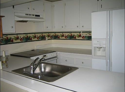 2nd image of 10031 Winding Lake Rd APT 203