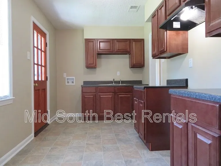 2328 Saint Elmo Ave — Photo 6