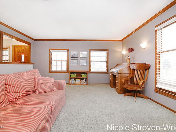 4th image of 6609 Crown Point Dr