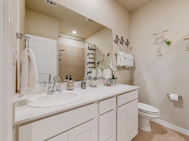 7524 Redondo Dr — Photo 25