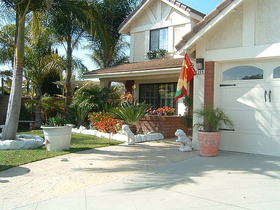 Oversize 3-car garage