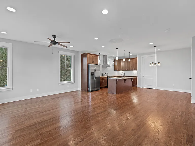 5721 Alabama Ave — Photo 6