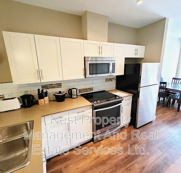 110 Baxter Ave #303 — Photo 3