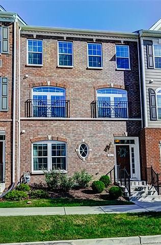1st image of 1912 Liesfeld Pkwy