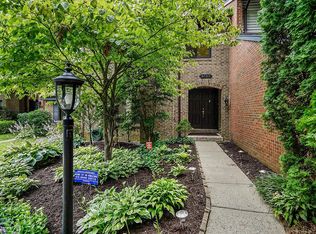 5735 Waters Edge Landing Ct, Burke, VA 22015