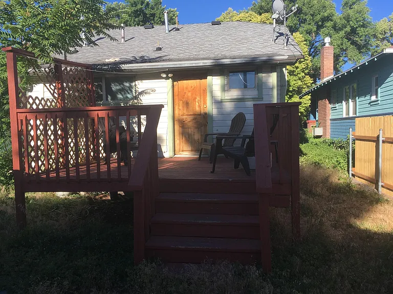 1382 S Green St — Photo 32