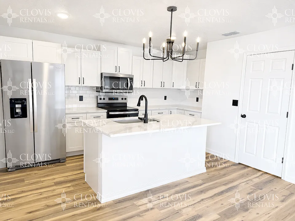 120 Chisum Dr