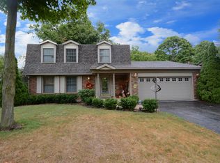 1149 Pine St, Batavia, IL 60510