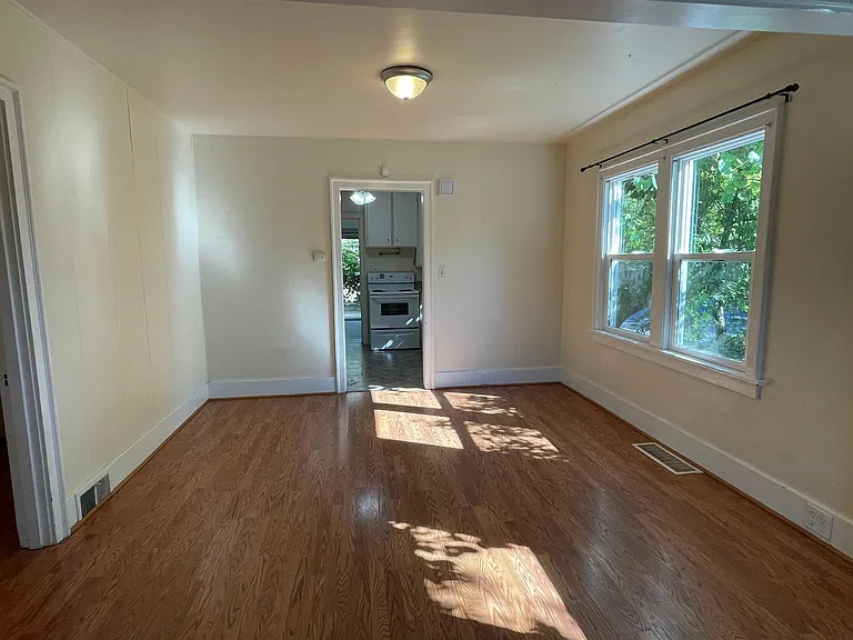 3635 E McLeod Rd — Photo 12