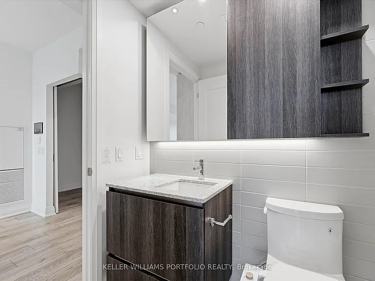 21 Park St E #506 — Photo 24