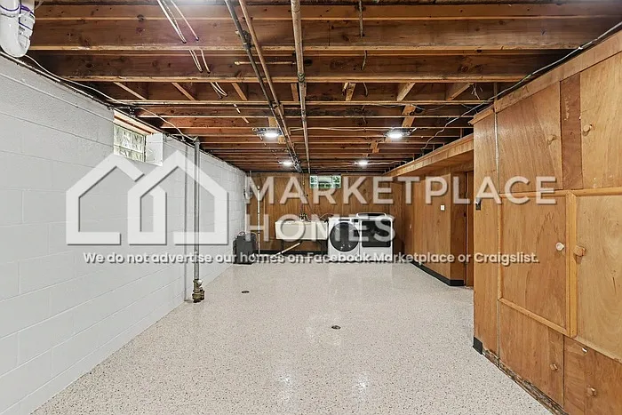 1220 E Square Lake Rd — Photo 22