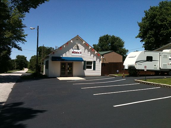 SHOP PARKING