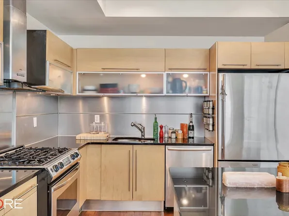 211 North 5th Street image 3 of 9