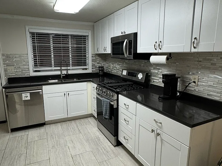 701 Monticello Dr #201 — Photo 13