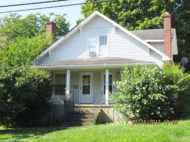 1st image of 300 W Cherry St