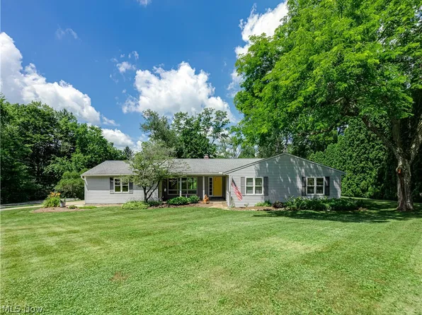1726 Orchard Dr, Akron, OH 44333