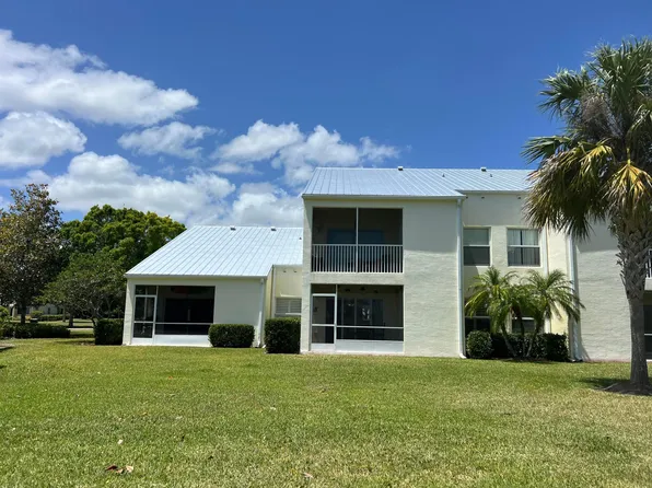 4220 Gator Trace Avenue #5e, Fort Pierce, FL 34982