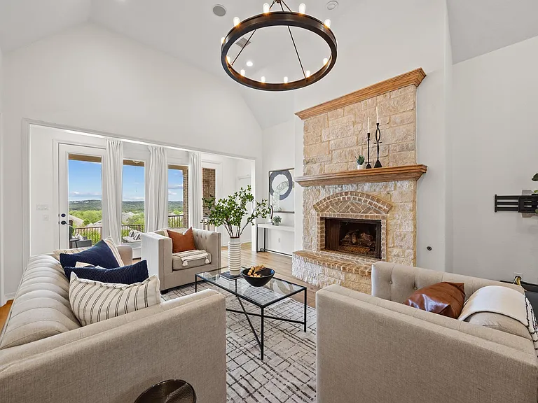 366 Mirafield Ln — Photo 16